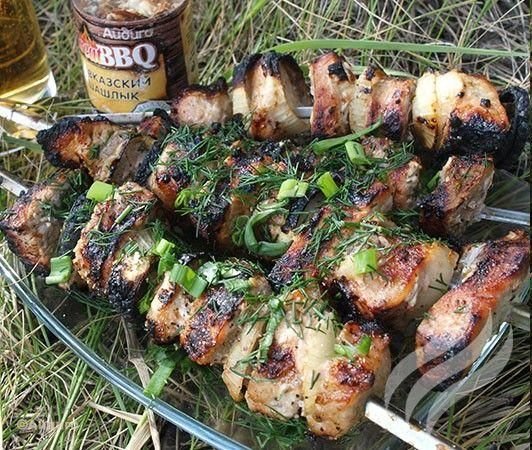 Шашлык на природе с пивком