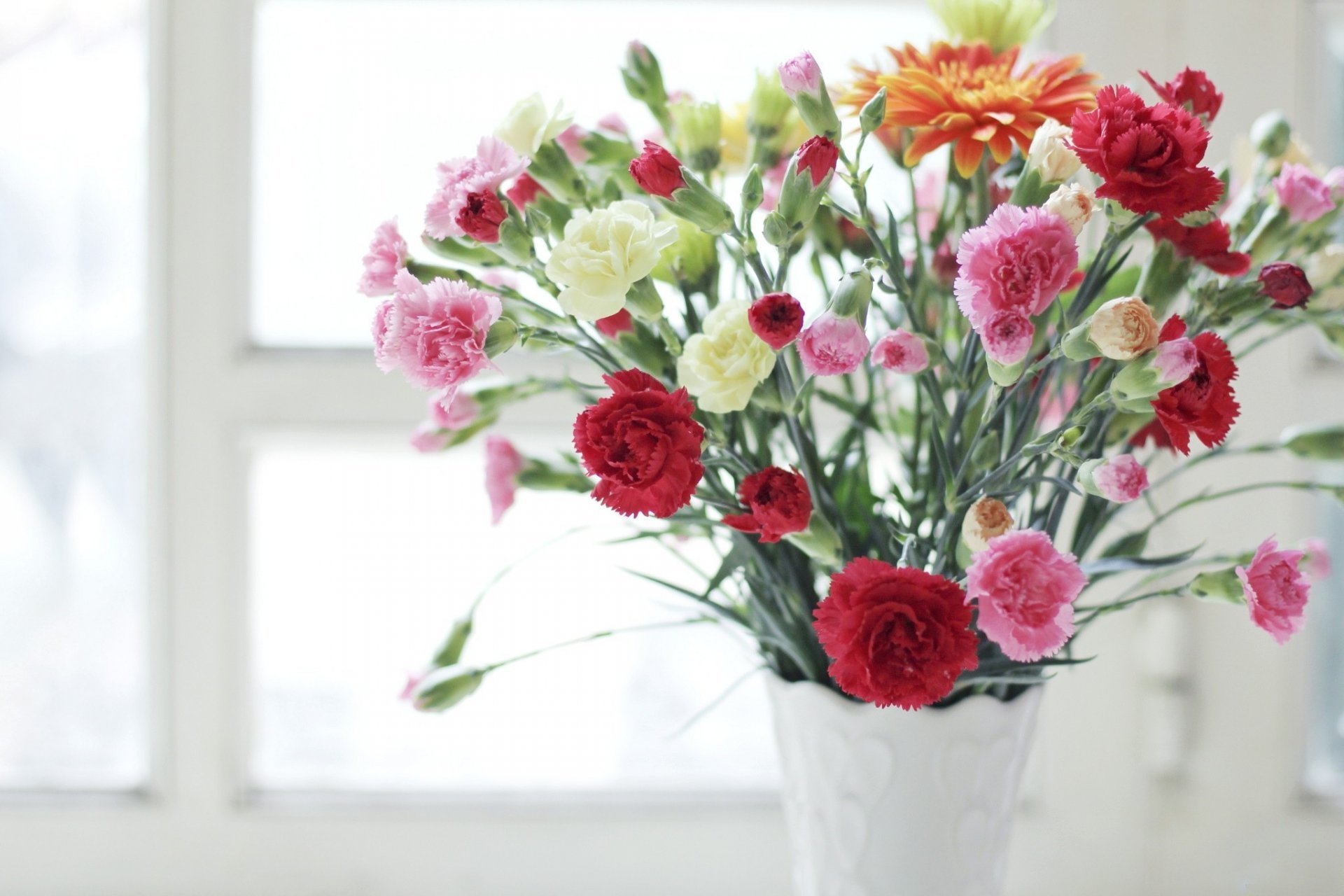 Открытки с цветами в вазе