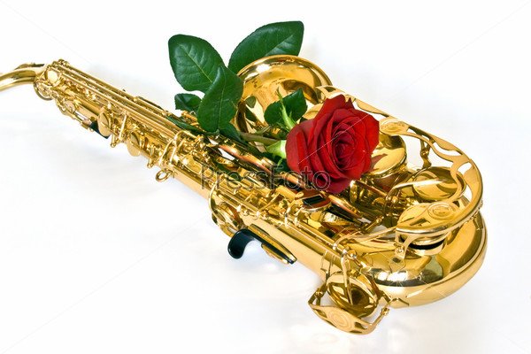 Саксофон и цветы