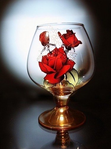 Роза в бокале