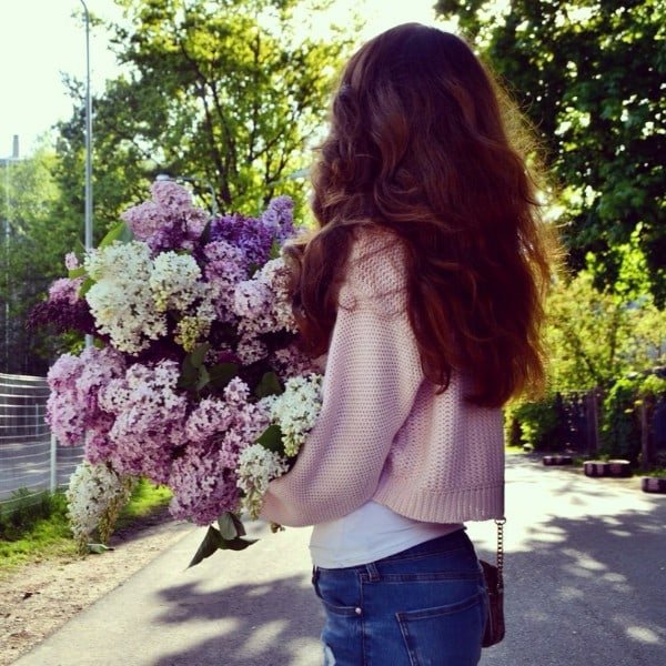 Скромные кавказские девушки