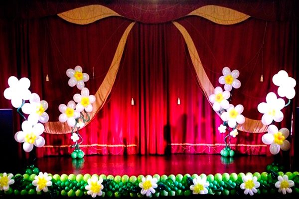 Украшение сцены на 8 марта в доме культуры