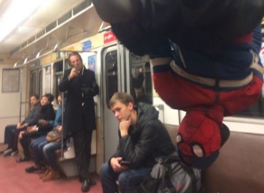 Весна в метро ездит