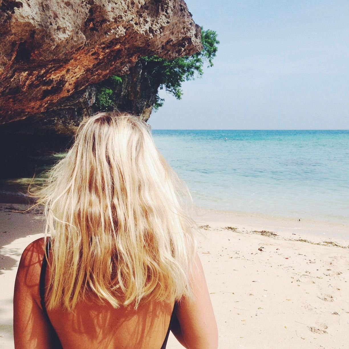 Толстые девушки: фото на пляже, где они полностью голые