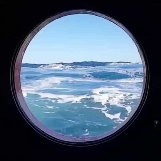 Вид из иллюминатора батискафа