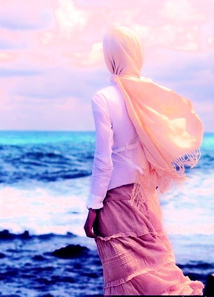 Мусульманка на море
