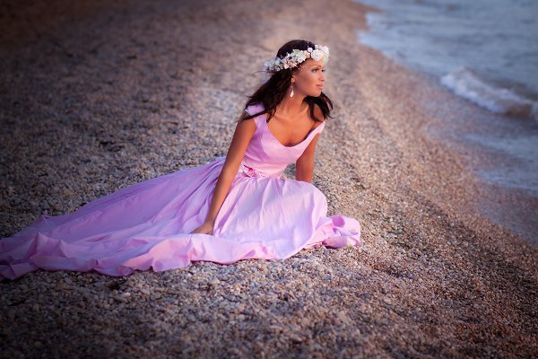 Наталья Королева в купальнике