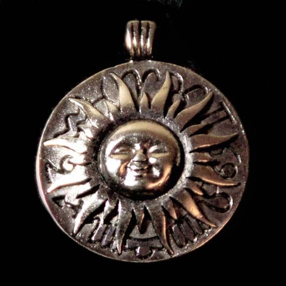 Кулон солнце