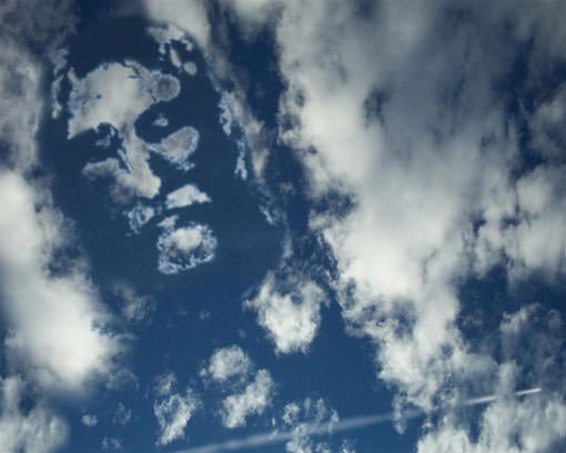 Лицо из облаков