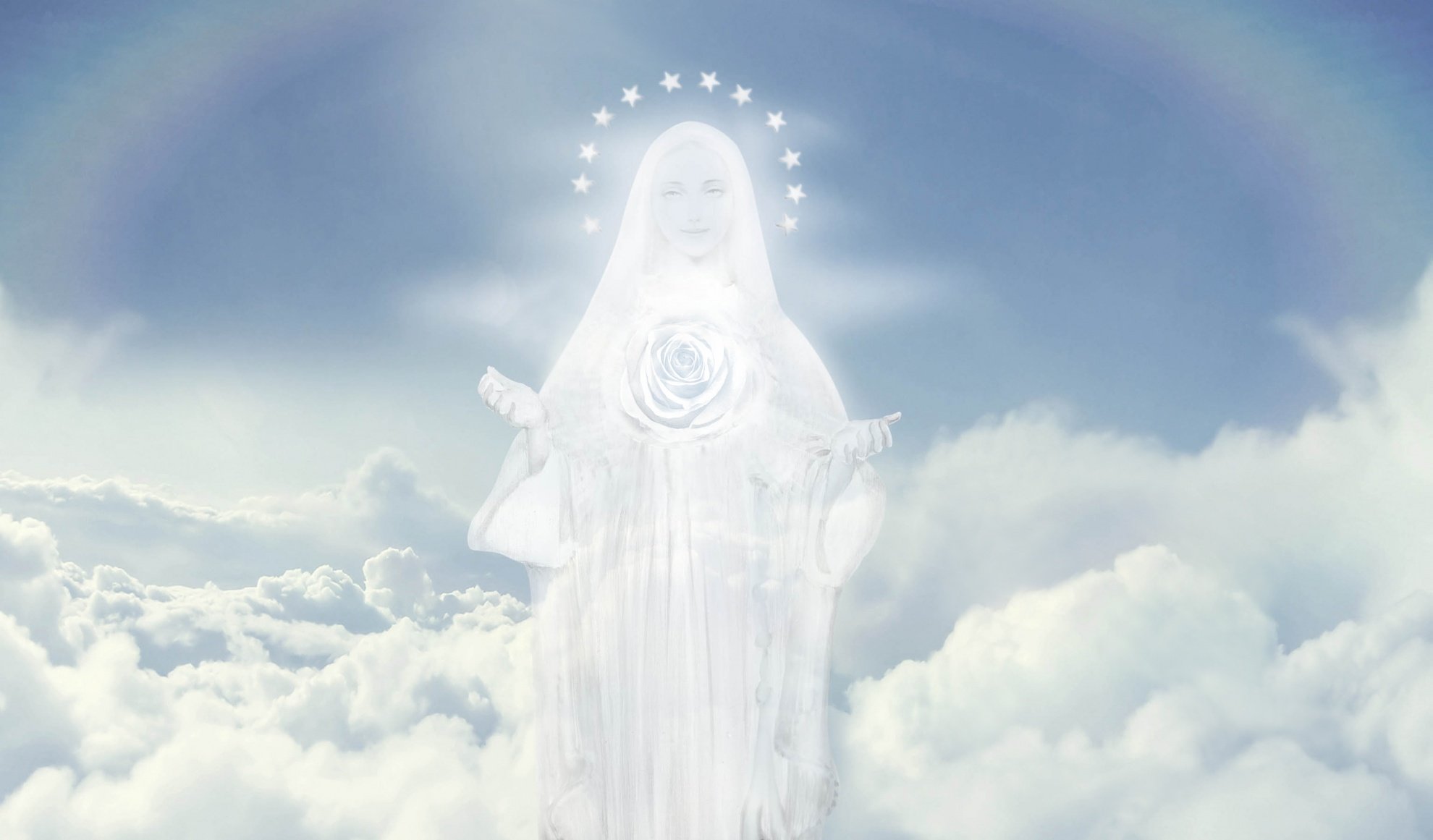 Мама небеса слушать. Образ Богородицы Девы Марии в небе. Междугорье явление Божьей матери. Посланник Бога небес. Иерусалим явление Божьей матери на небе.