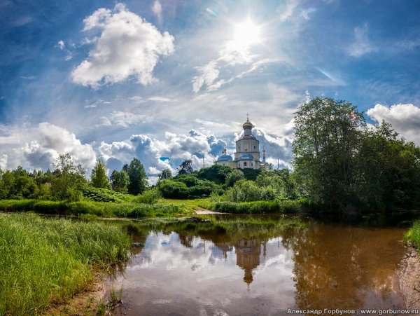 Деревня речка Березки церквушка