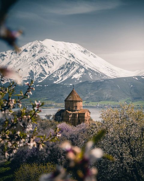 Гора Арарат и хор Вирап