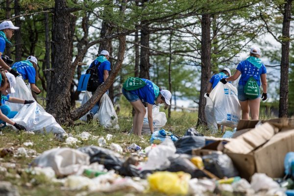 Волонтеры уборка мусора