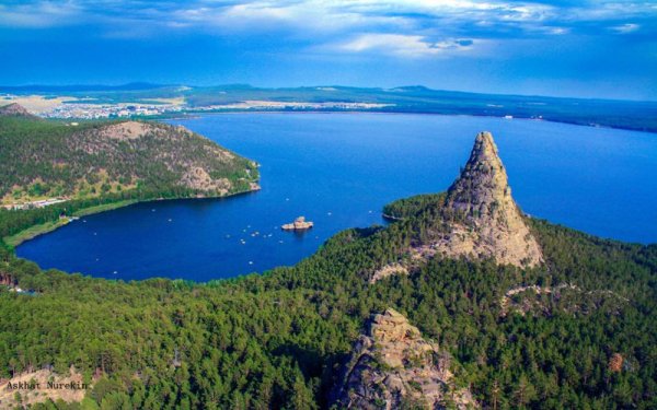 Жумбактас скала
