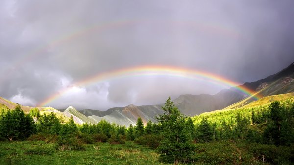Радуга в горах