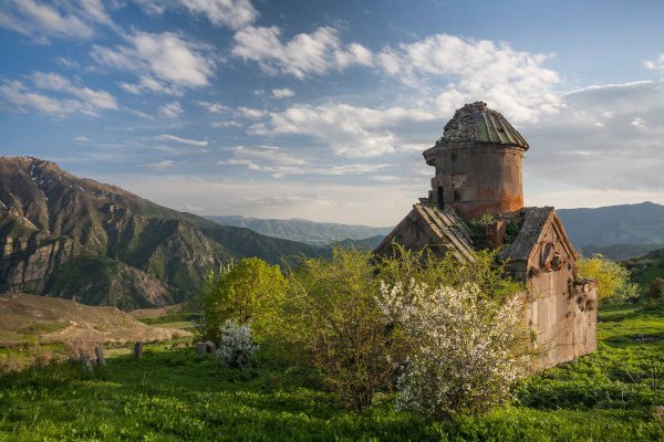 Маниш-Кара гора деревня