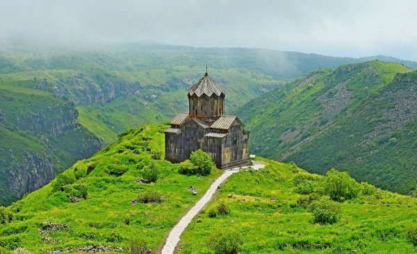 Татев замок