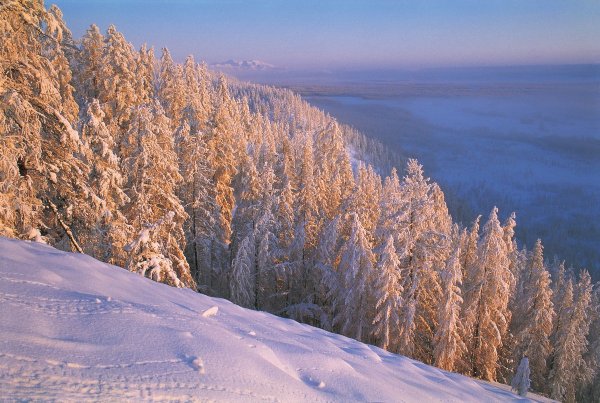 Река синяя Синские столбы