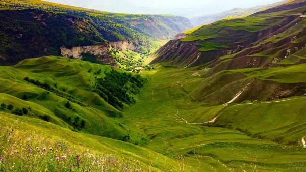 Горы Кавказа Чечня