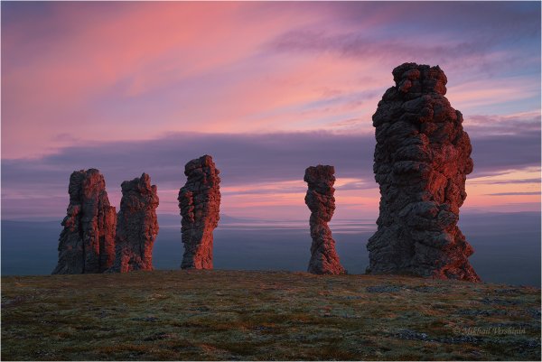 Столбы выветривания на плато Мань-Пупу-нёр