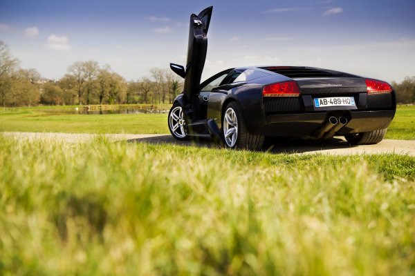 Maserati GRANCABRIO красный