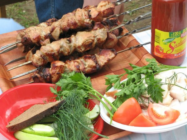 Шашлыки на природе летом