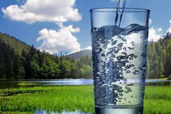 Питье воды