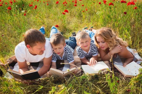 Школьники на природе