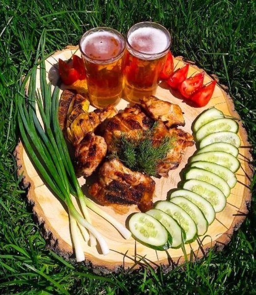 Застолье с шашлыком