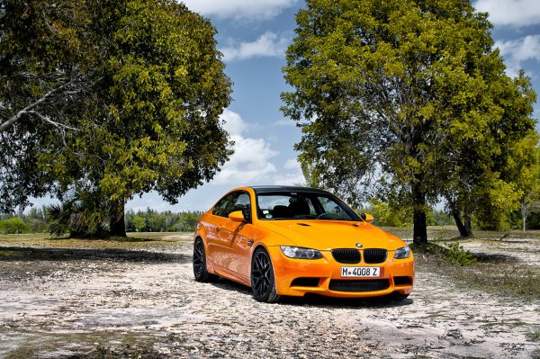 BMW 3 e92 оранжевый