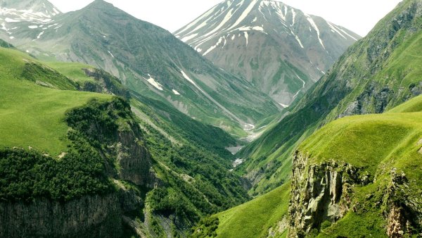 Долина Арагви Кавказ. Эльбрус