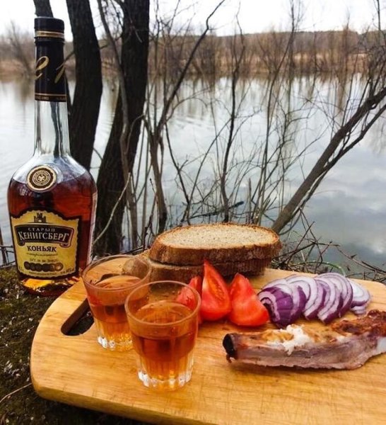 Коньяк на природе