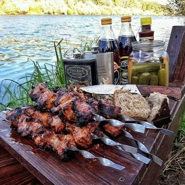 Шашлык и пиво на природе