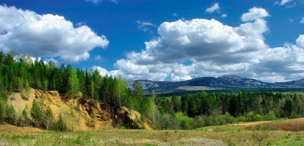 Река Усьва осень