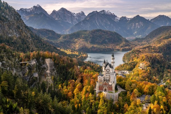 Замок Нойшванштайн Бавария Германия