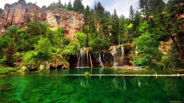 Горы водопад озеро