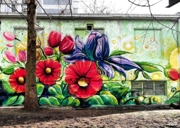 Разрисованные стены на улице