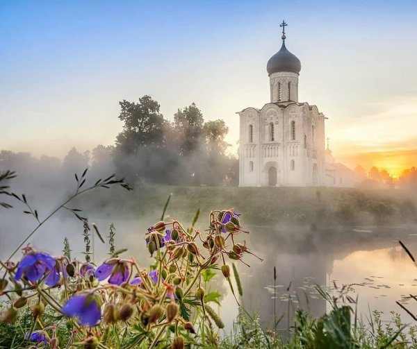 Православный храм Покрова на Нерли