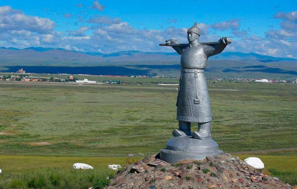 Памятник Кадарчы