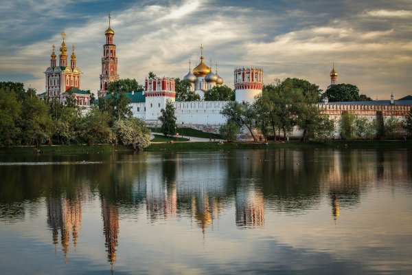 Православный монастырь России Новодевичий монастырь