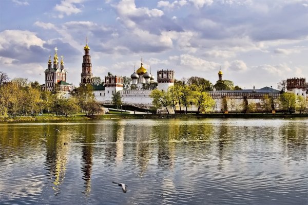 Новодевичий монастырь в Москве