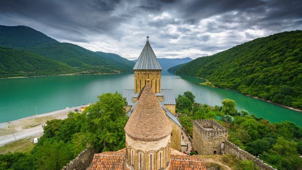 Храм Святой Троицы Гергети