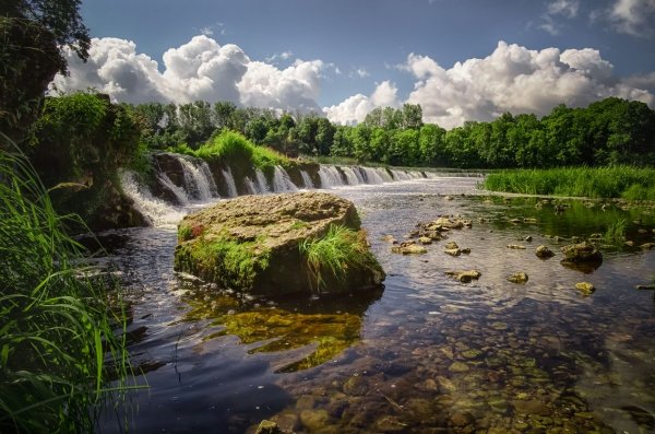 Латвия водопад Вентас