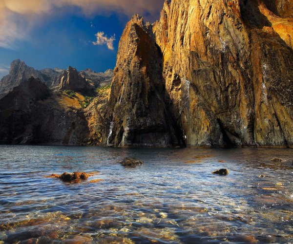 Крым скалы