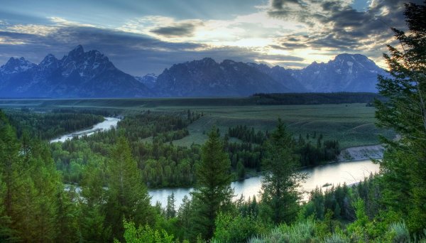 Красивая панорама природы