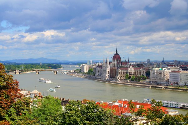 Река Дунай в Венгрии