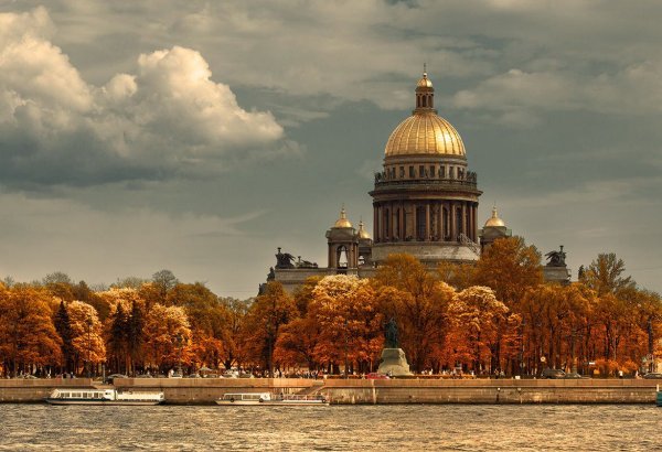 Михайловский замок осень