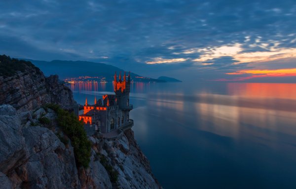 Черное море Ласточкино гнездо