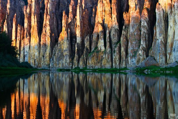Синские скалы Якутия