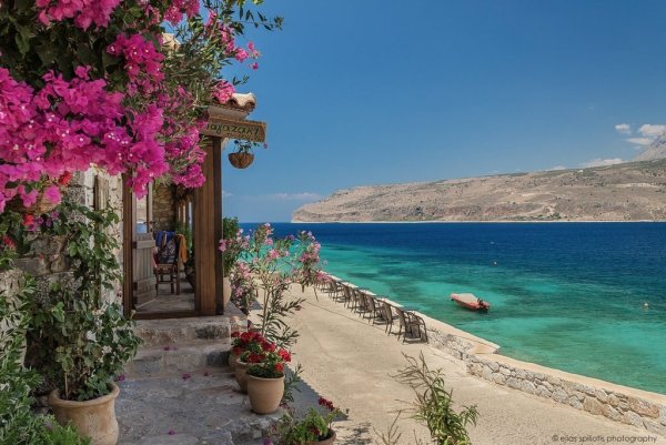 Левантийское море Кипр